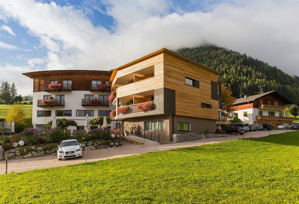 Hotel Dolomitenblick Terento Kültér fotó