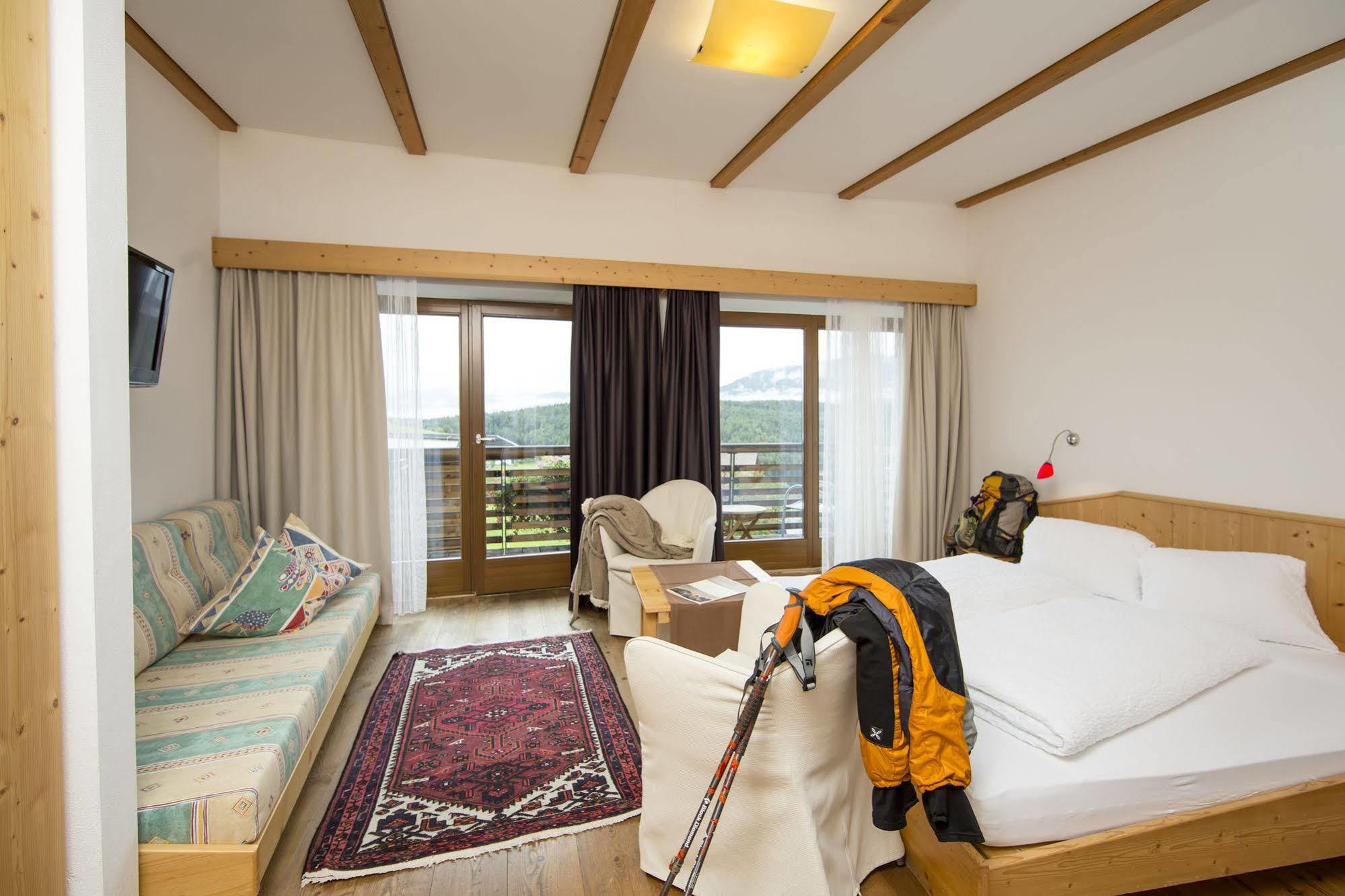 Hotel Dolomitenblick Terento Kültér fotó